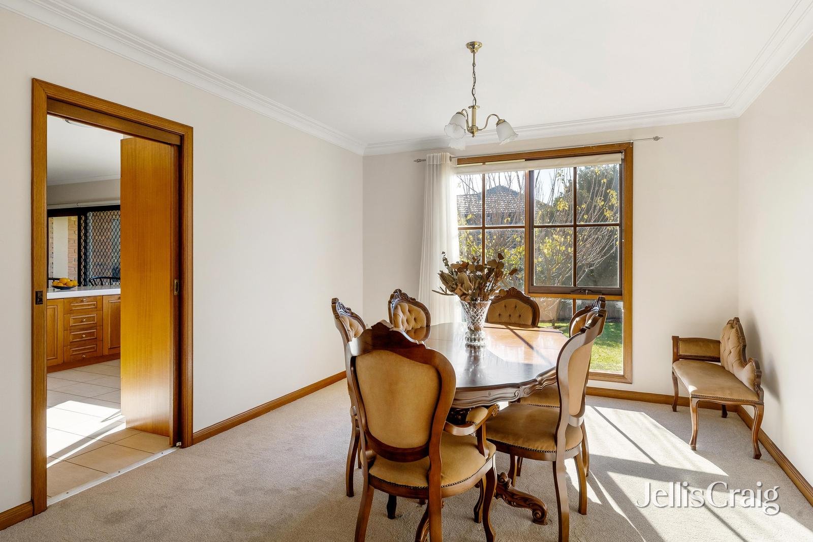 1A Oxford Street, Camberwell image 3