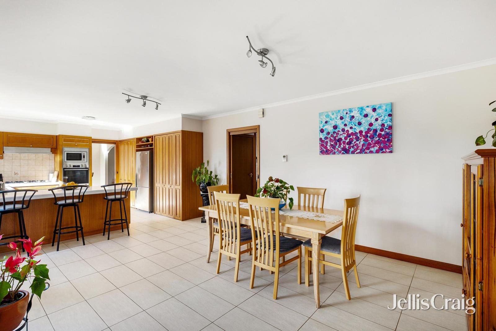 1A Oxford Street, Camberwell image 4