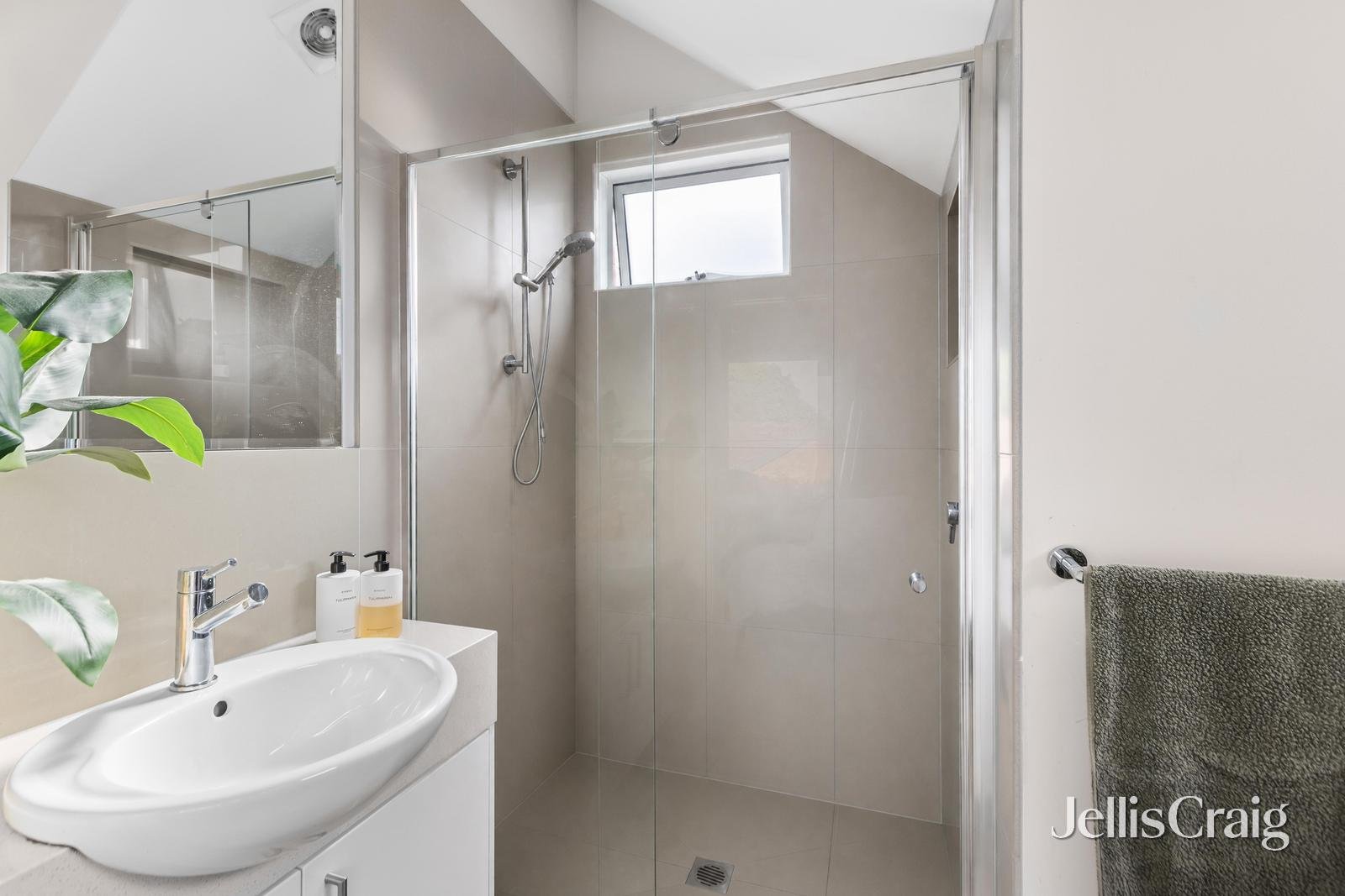1a Tudor Street, Richmond image 10