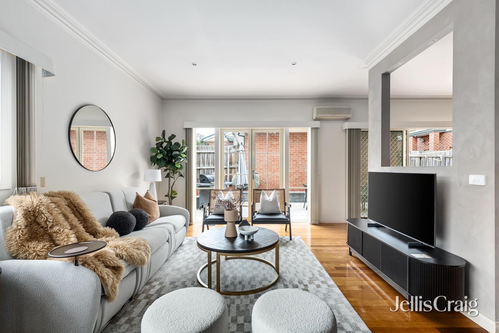 2/43 St Clems Road, Doncaster&nbsp;East image 2