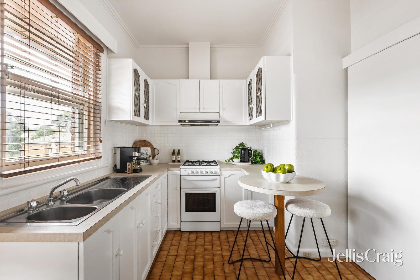 4/11 Lennox Street, Hawthorn image 4