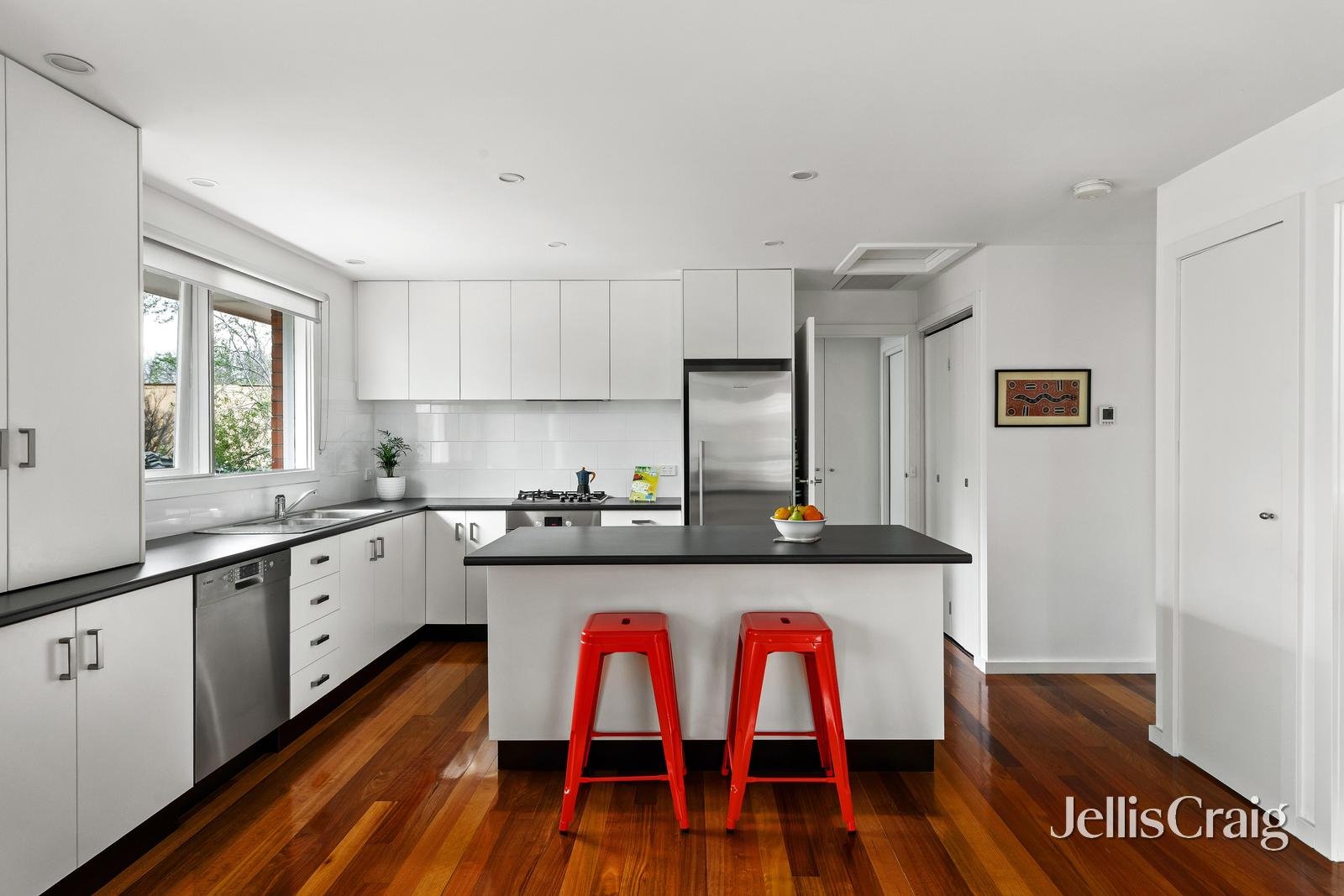4/60 Barton Street, Surrey&nbsp;Hills image 3