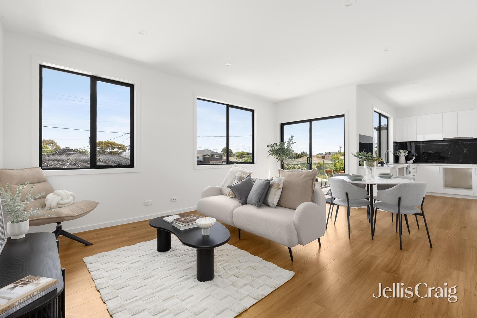 2/12 Bosquet Street, Maidstone image 2