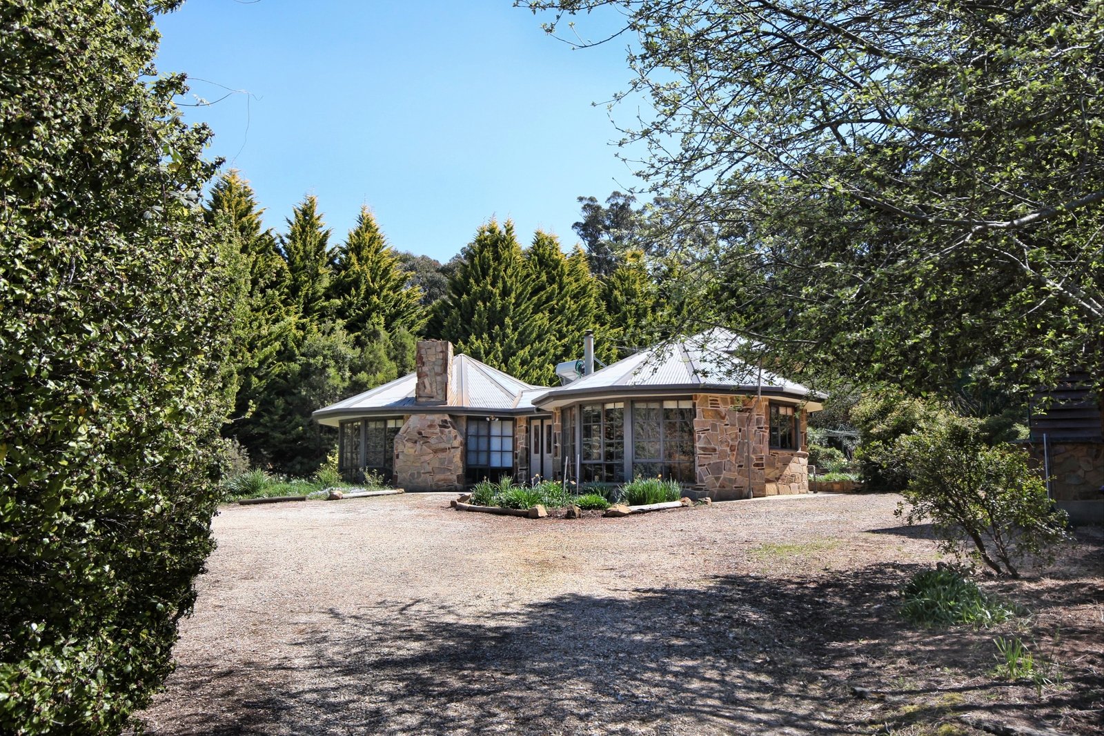 Property Gallery Thumbnail 3