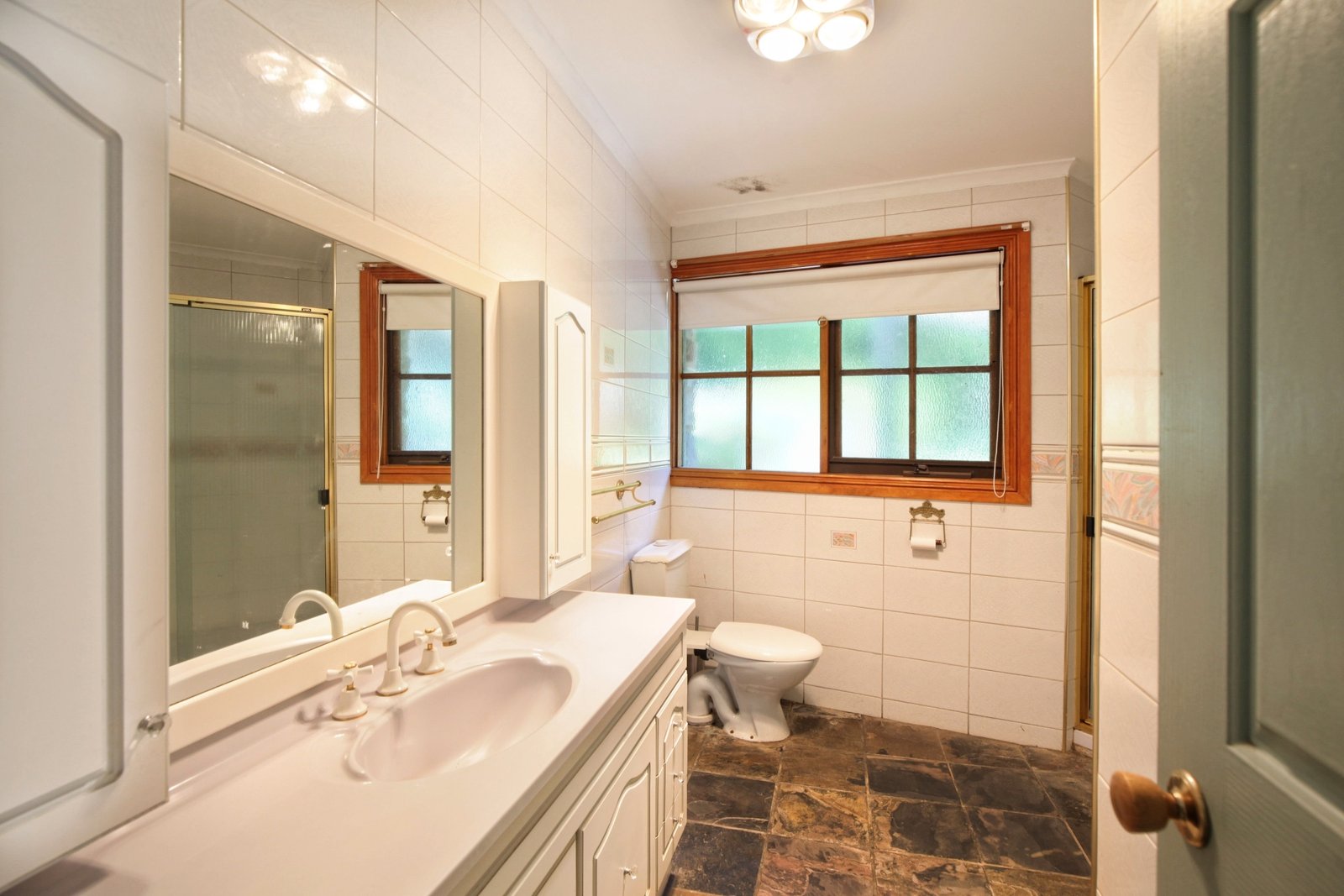 Property Gallery Thumbnail 13