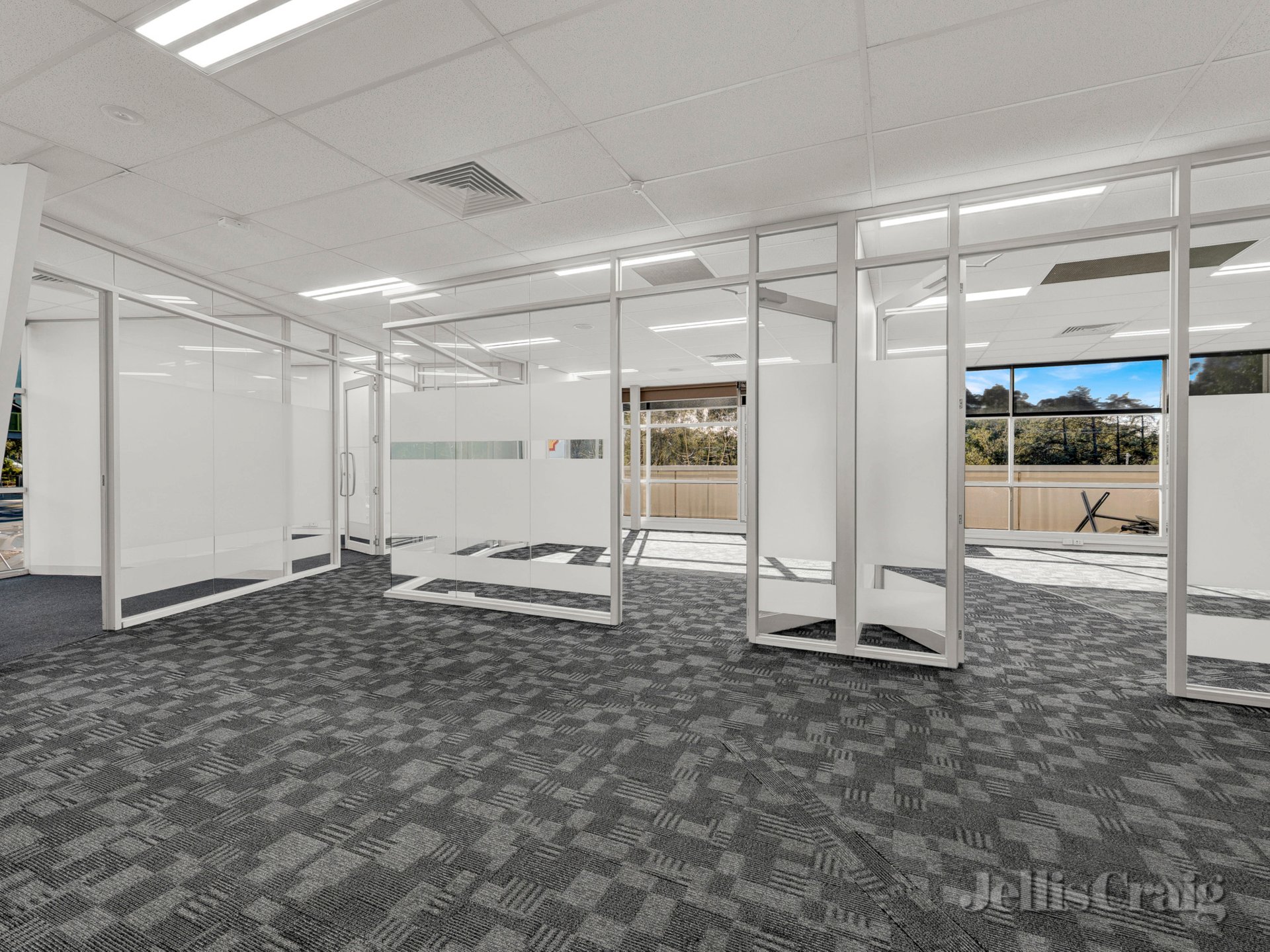 Part Level 1/76-82 Turnham Avenue, Rosanna image 5