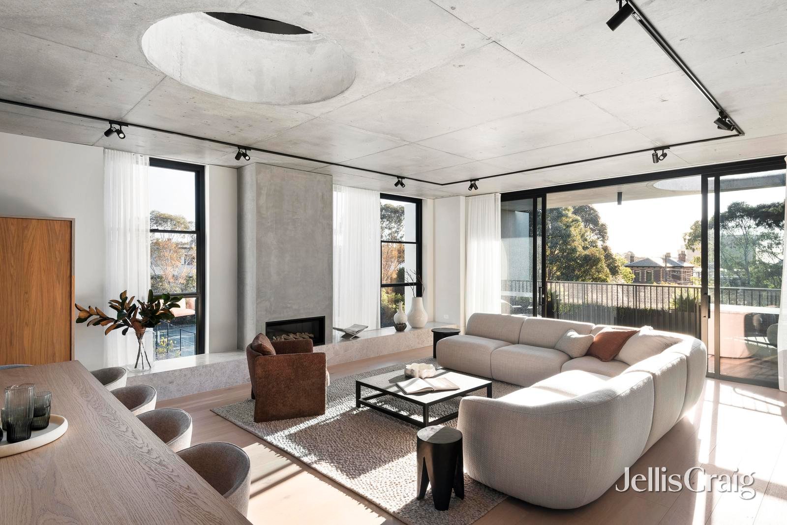 Penthouse 201/65 McIlwrick Street, Prahran image 2