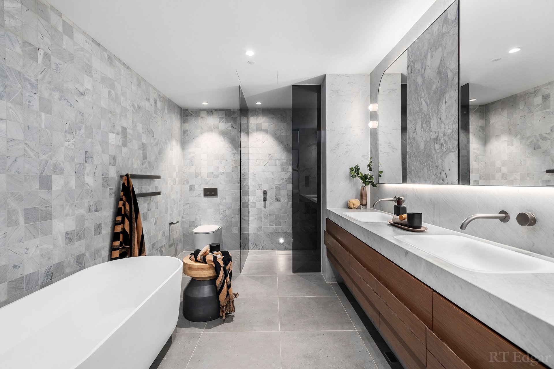 Property Gallery Thumbnail 10