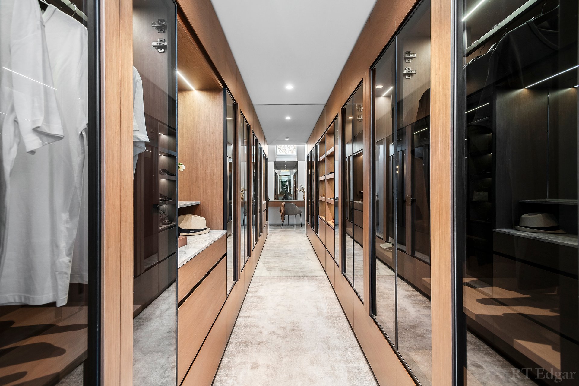 Property Gallery Thumbnail 11