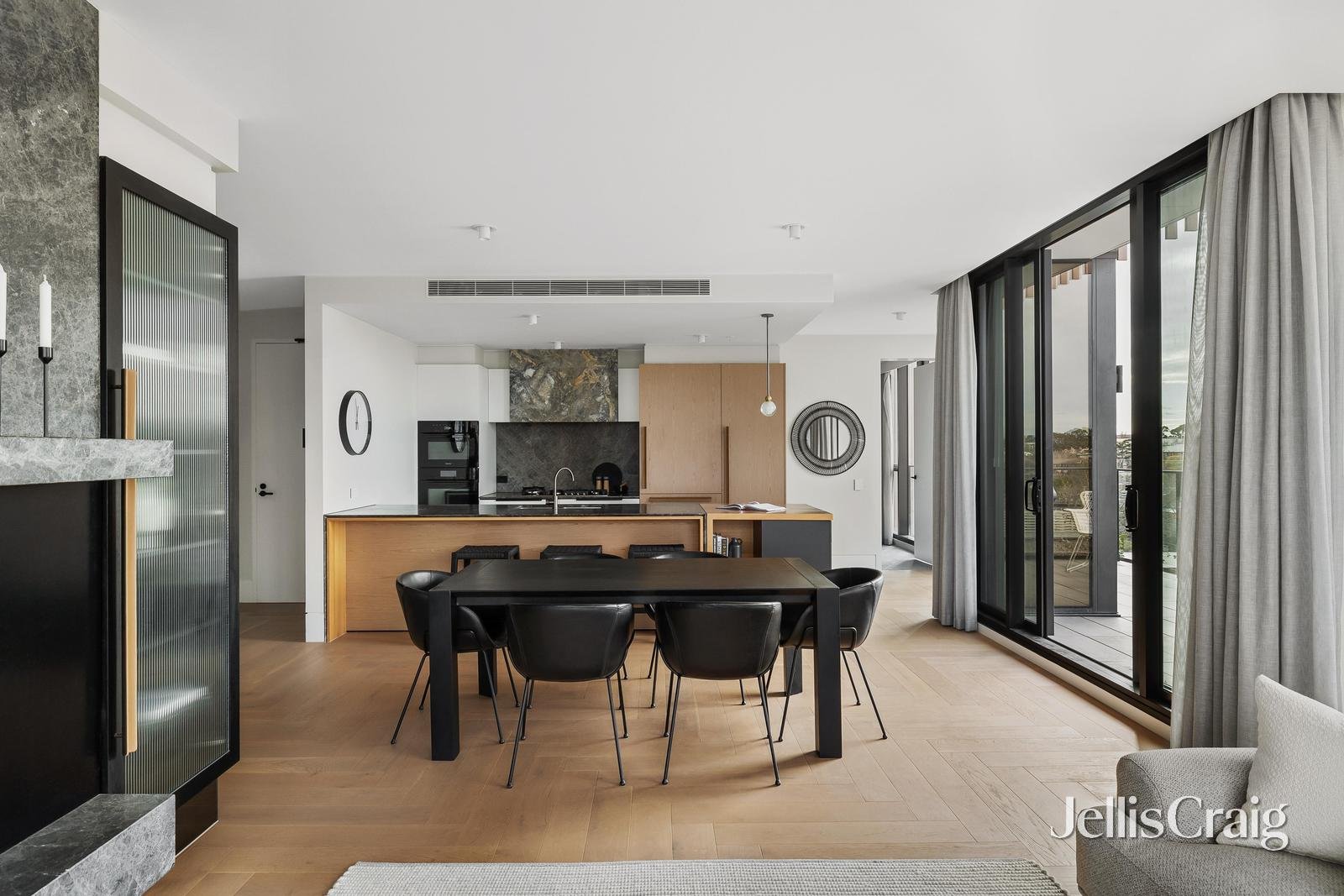 Penthouse 701/339 Toorak Road, South&nbsp;Yarra image 2