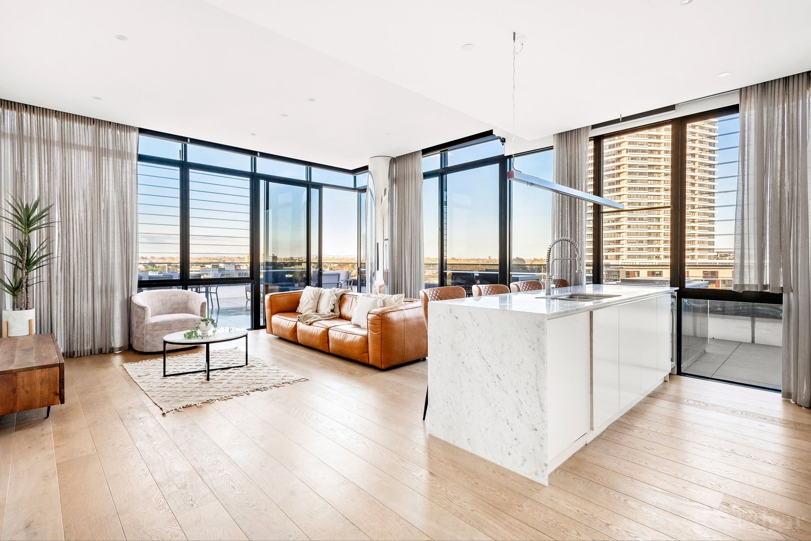 Property Gallery Thumbnail 2