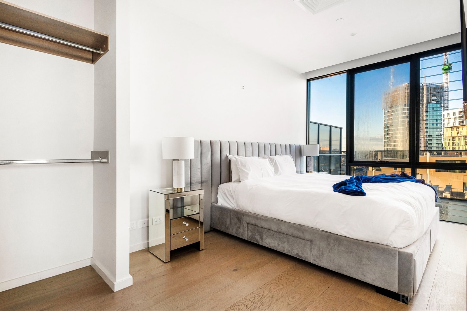 Property Gallery Thumbnail 12