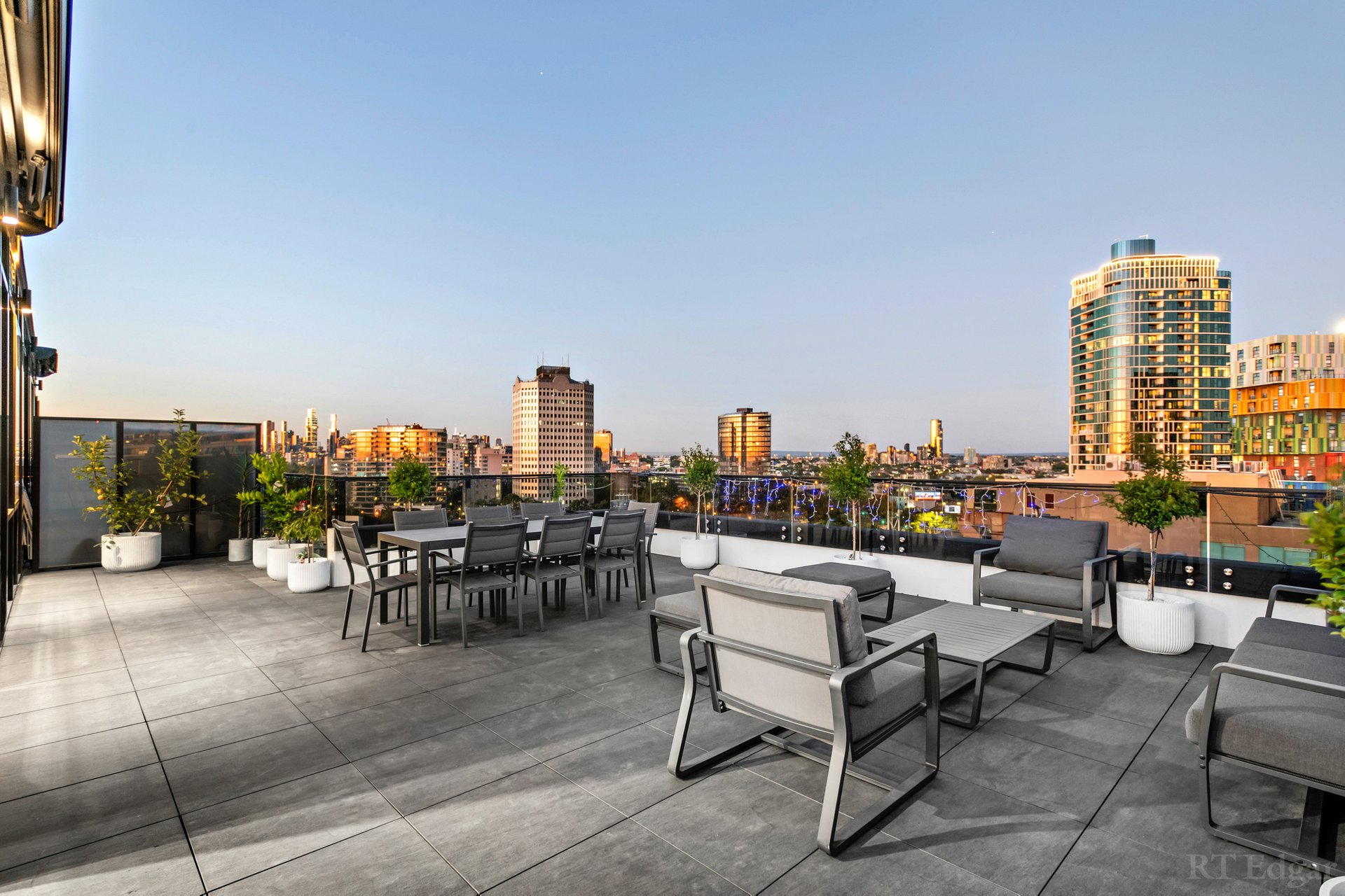 Property Gallery Thumbnail 8