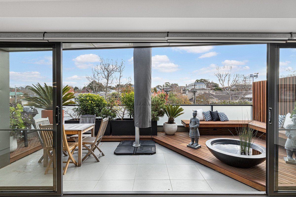 Penthouse/20 Weir Street, Balwyn image 1