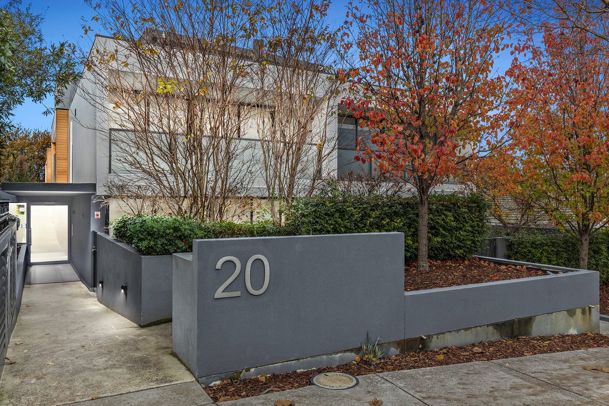 Penthouse/20 Weir Street, Balwyn image 4