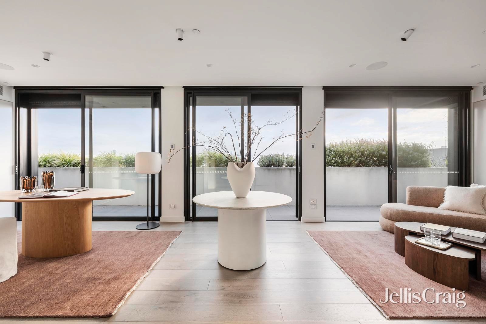 Penthouse/21 Riversdale Road, Hawthorn image 3