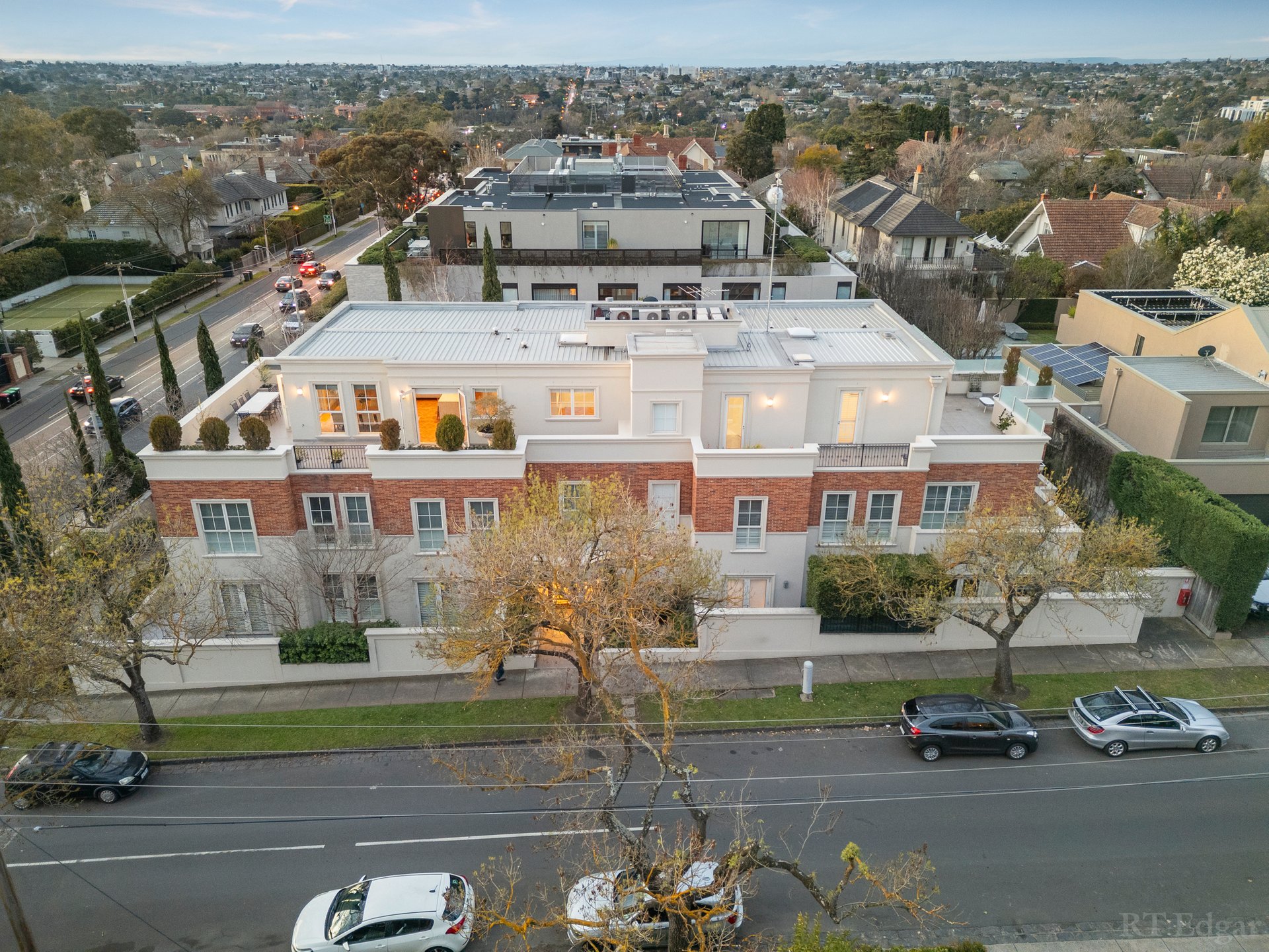 Property Gallery - Main Image