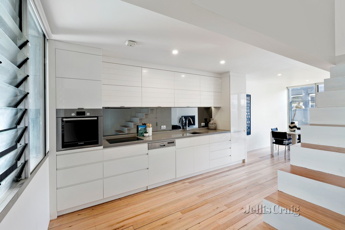 Rear 114 Bank Street, South Melbourne image 2