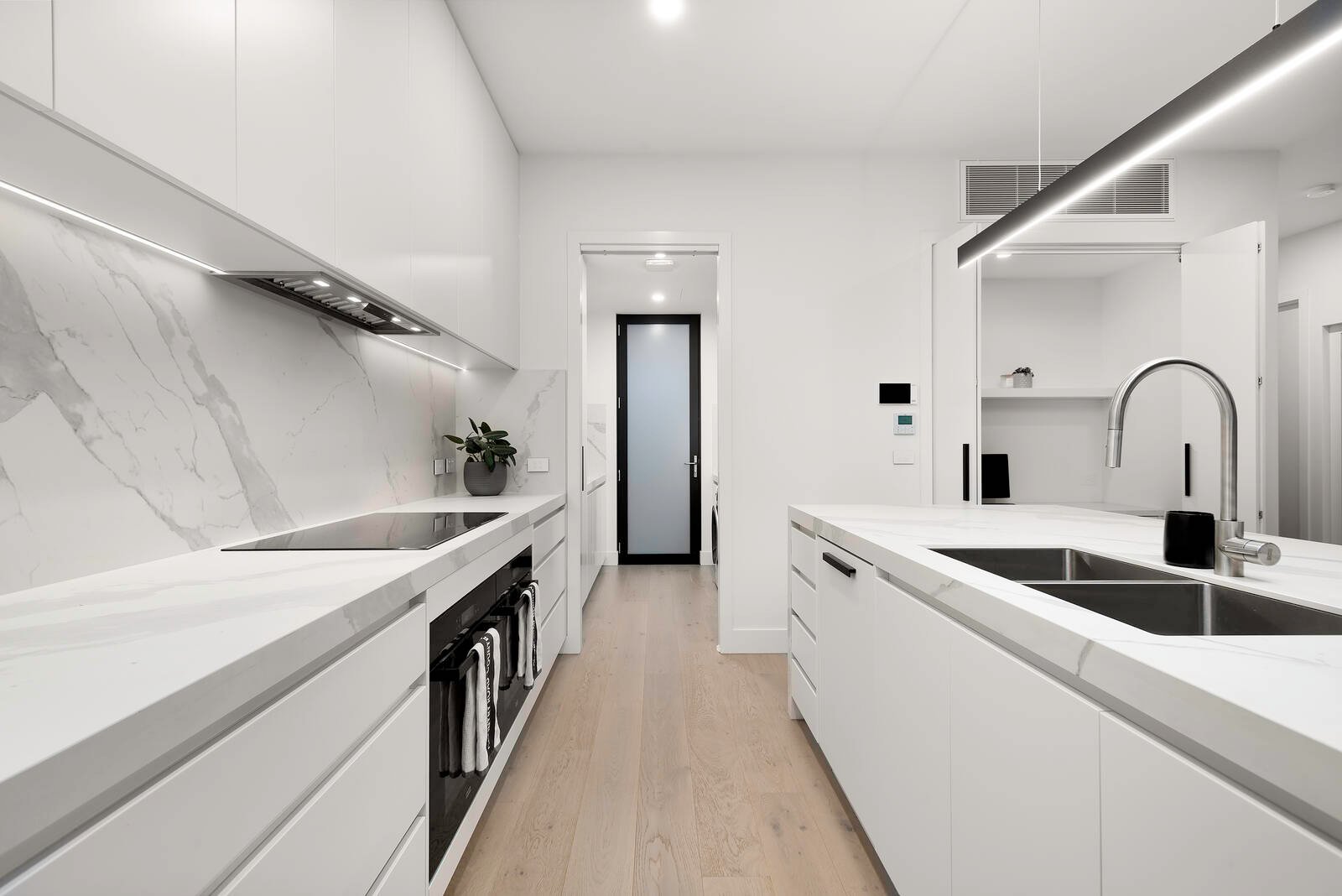 Property Gallery Thumbnail 6