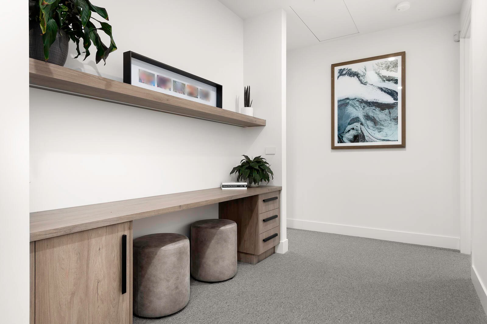 Property Gallery Thumbnail 9