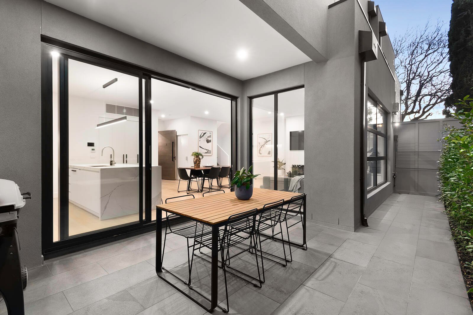 Property Gallery Thumbnail 11