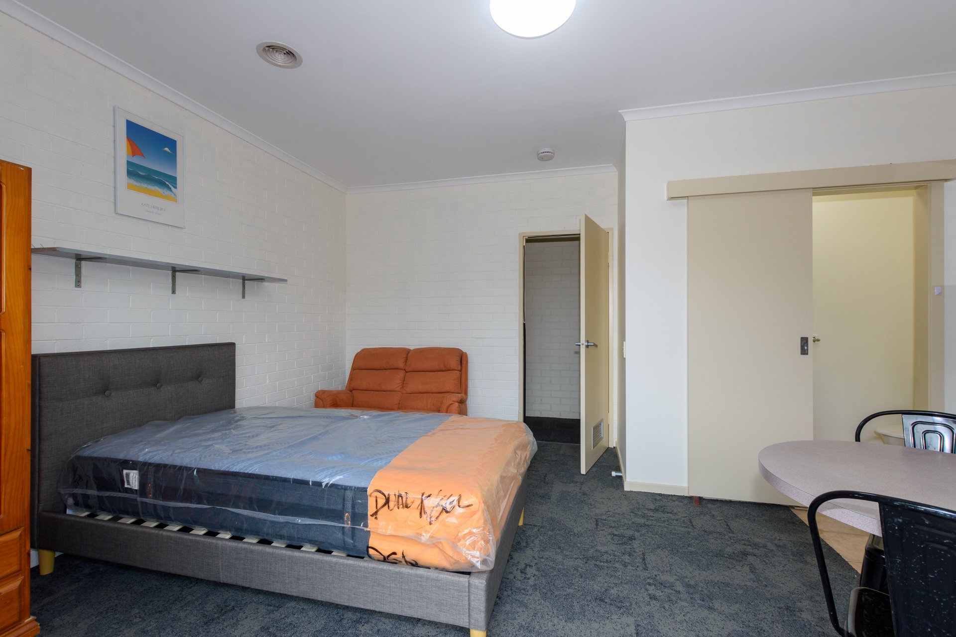 Room 1 / 122 Beach Street Frankston