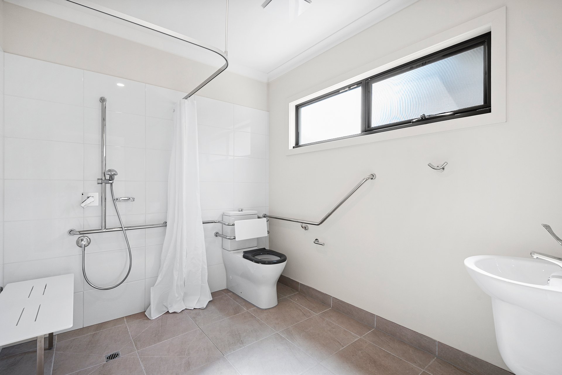 Room 1 / 23 Blackwood Parade HEIDELBERG WEST
