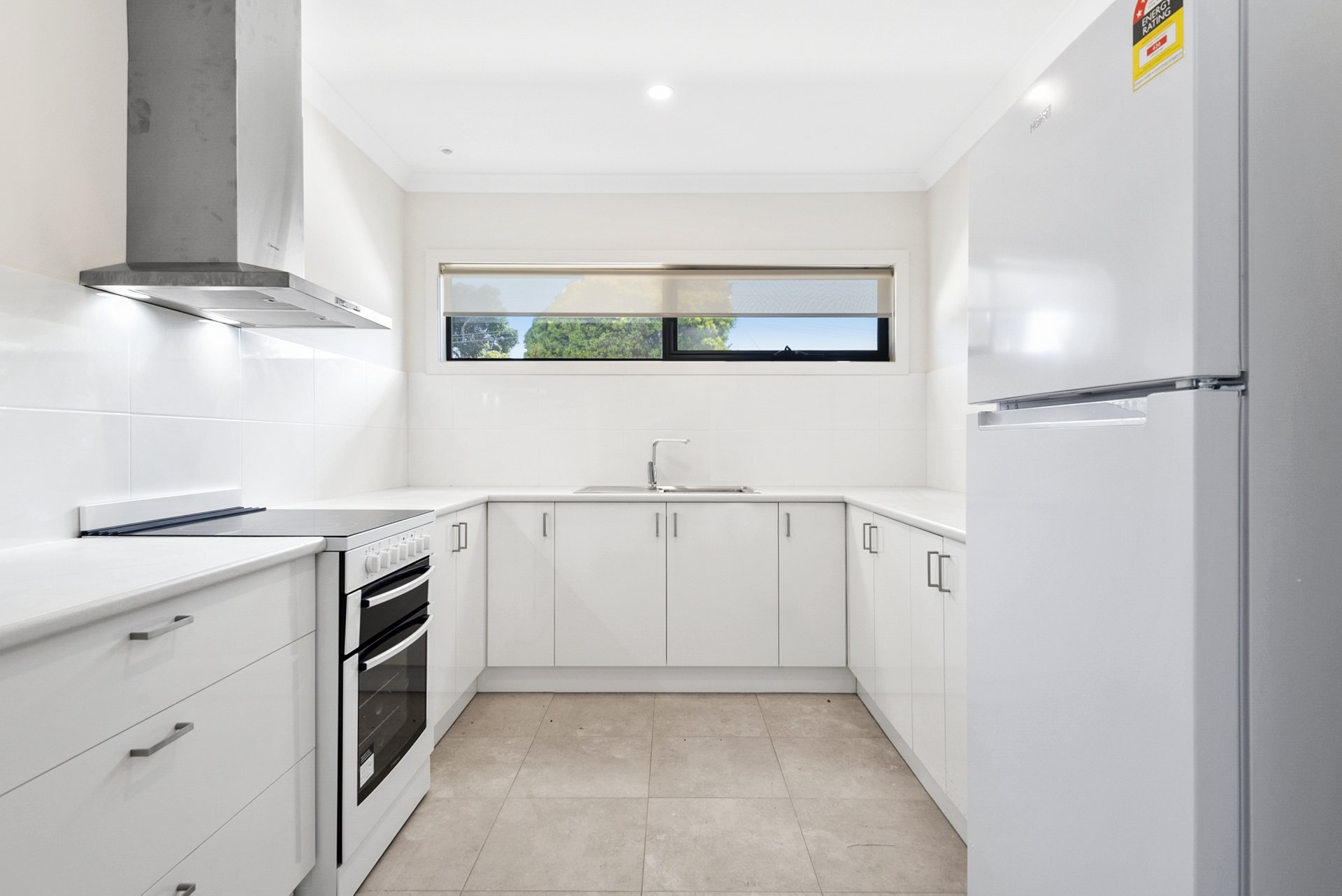 2 / 10 Government Road FRANKSTON