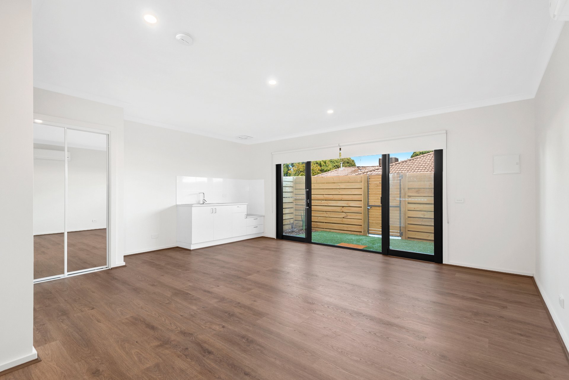 Room 3 / 11 Government Road FRANKSTON