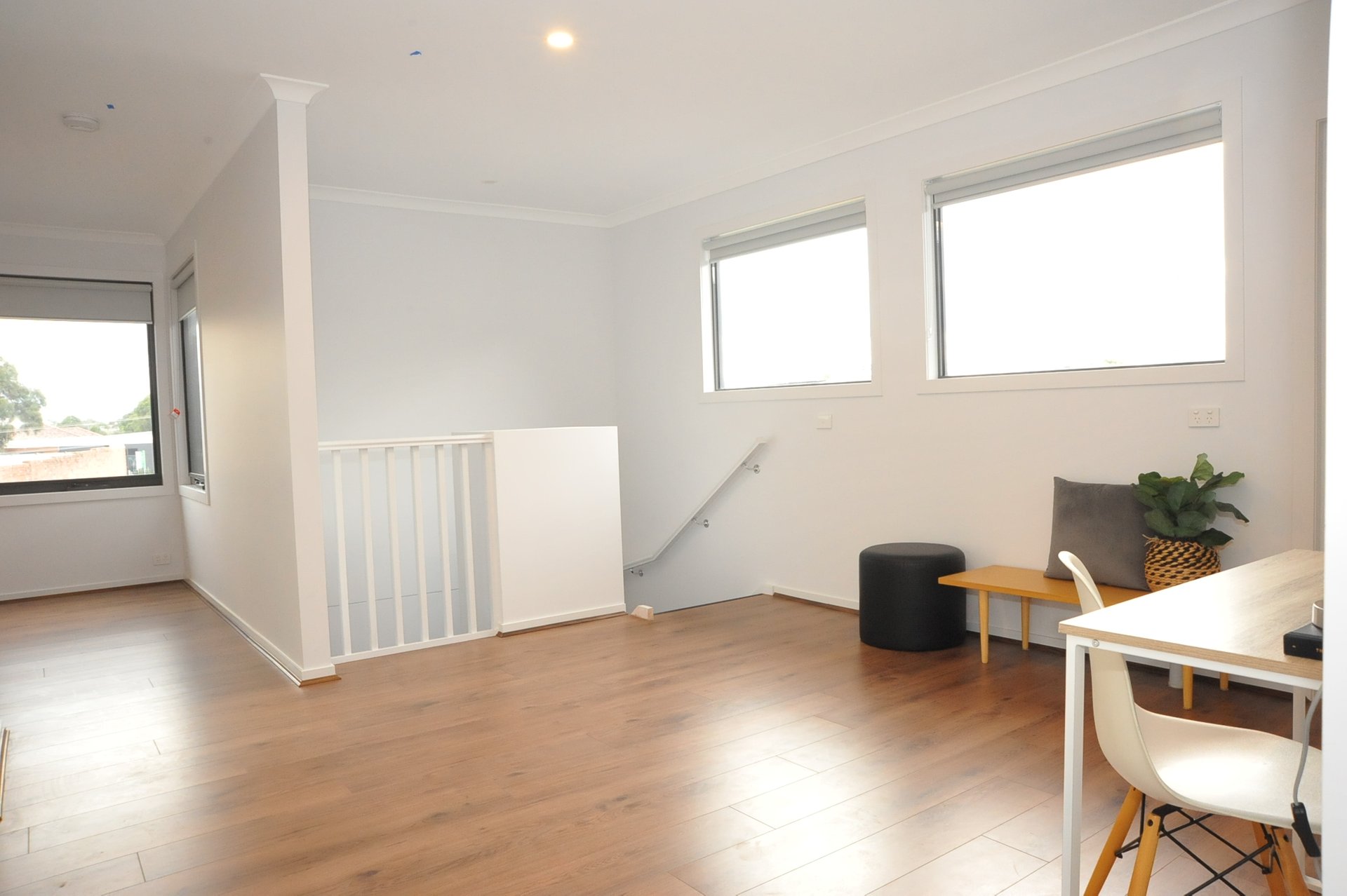 Room 4 / 2/11 Franklin Court FRANKSTON