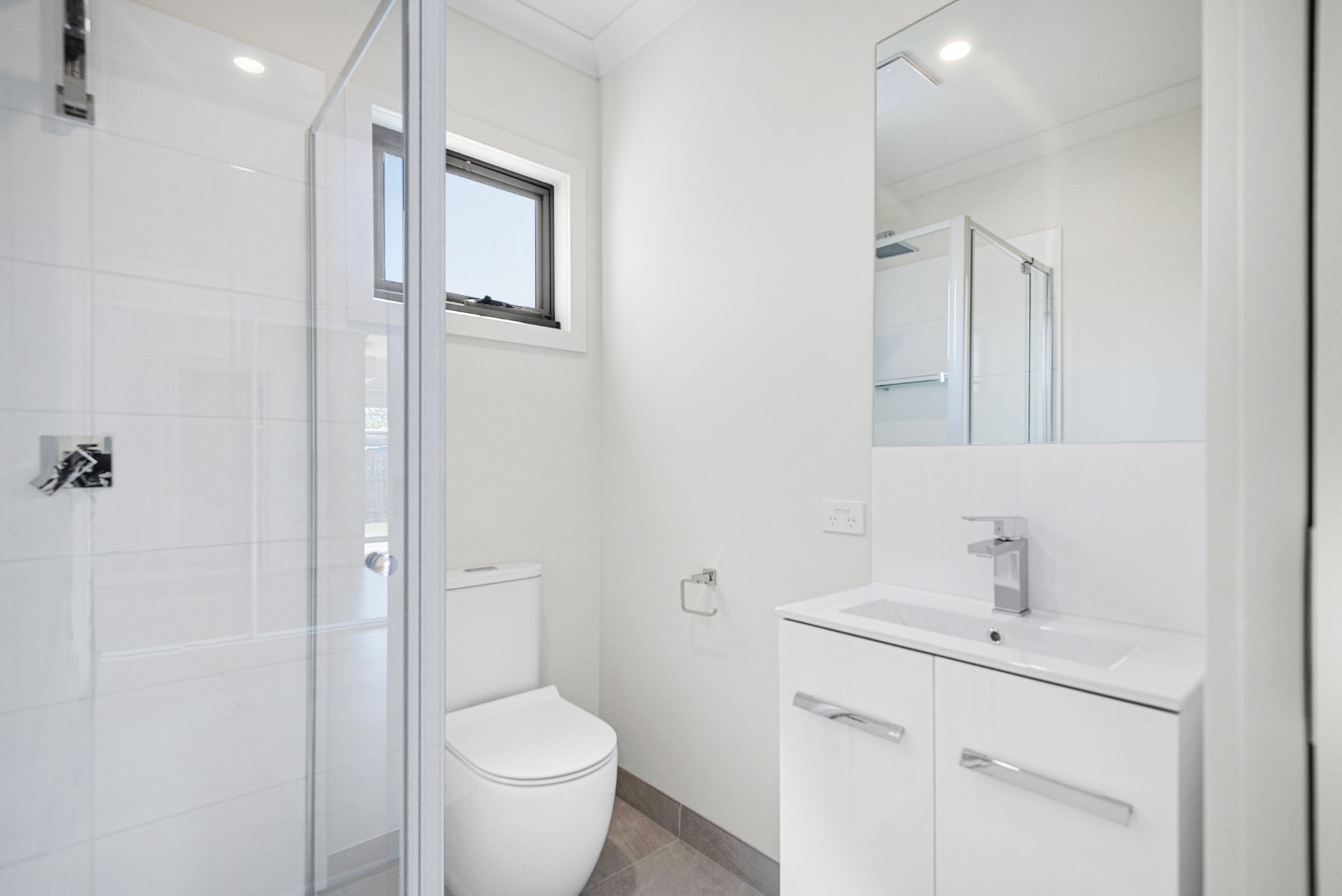 Room 5 / 23 Blackwood Parade HEIDELBERG WEST