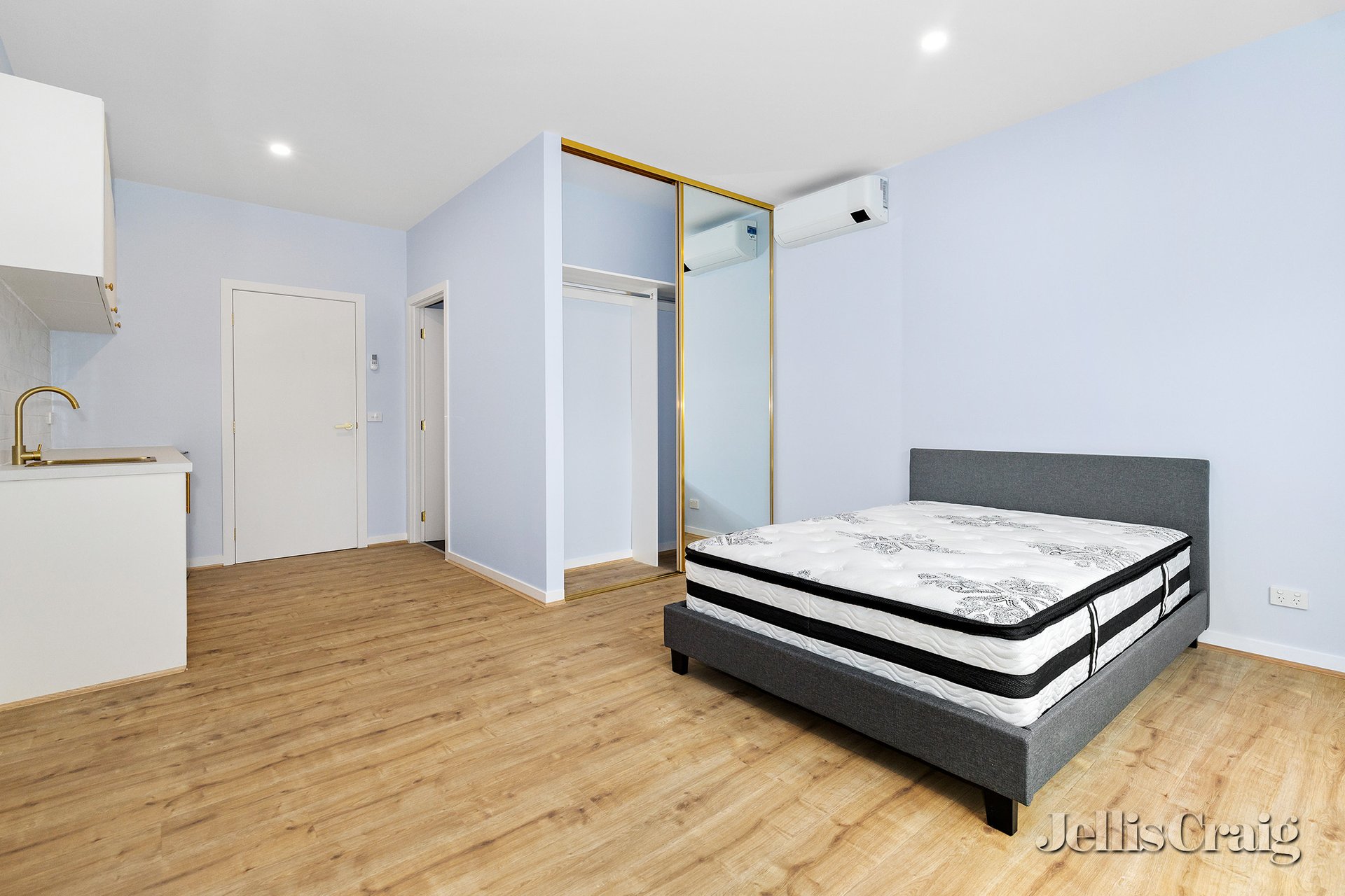 Room 5/9 Nyora Grove, Mount Helen image 4