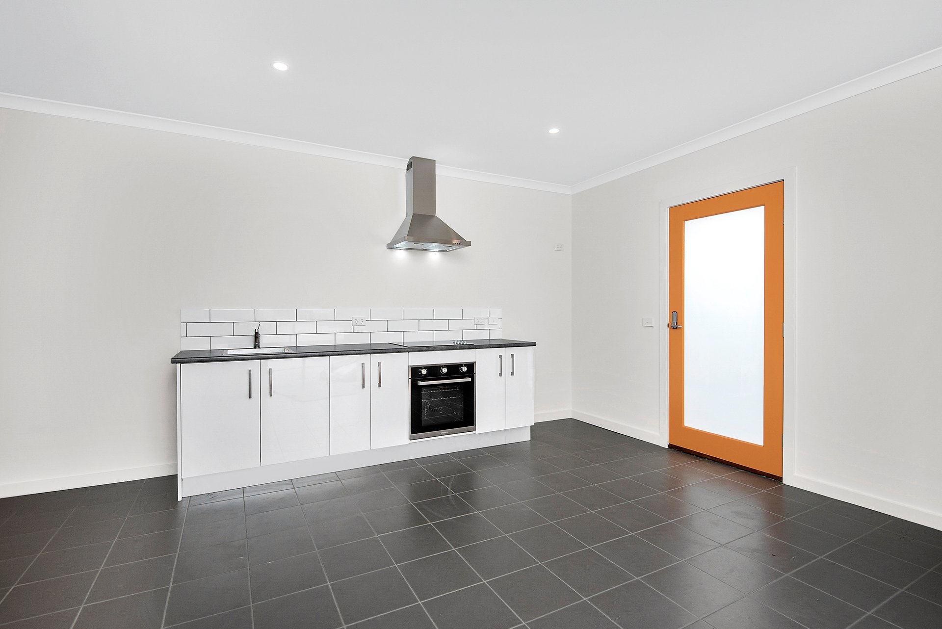 Room 8 / 17 Royle Street FRANKSTON