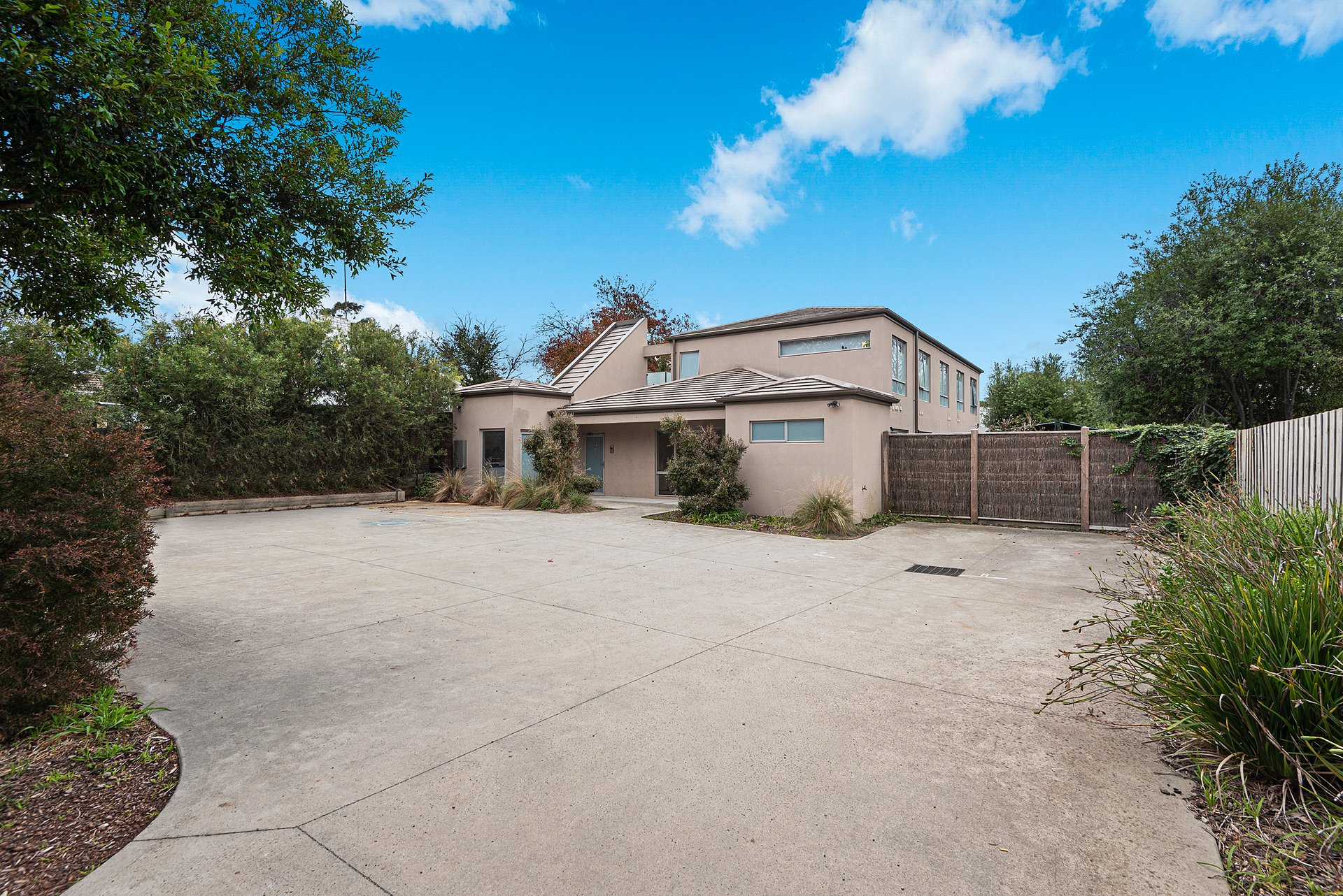 Room 8 / 2 Bundara Court FRANKSTON