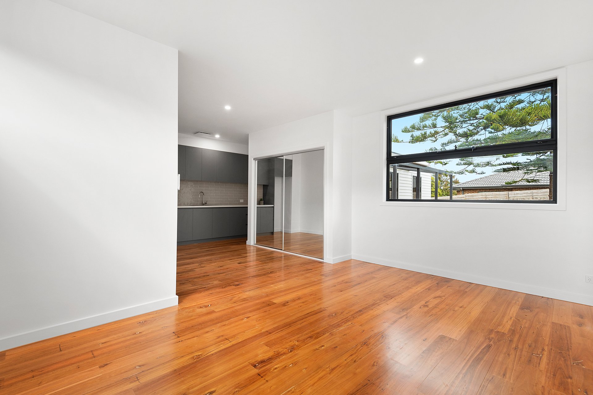 Room 1 / 3/39B Culcairn Drive Frankston South