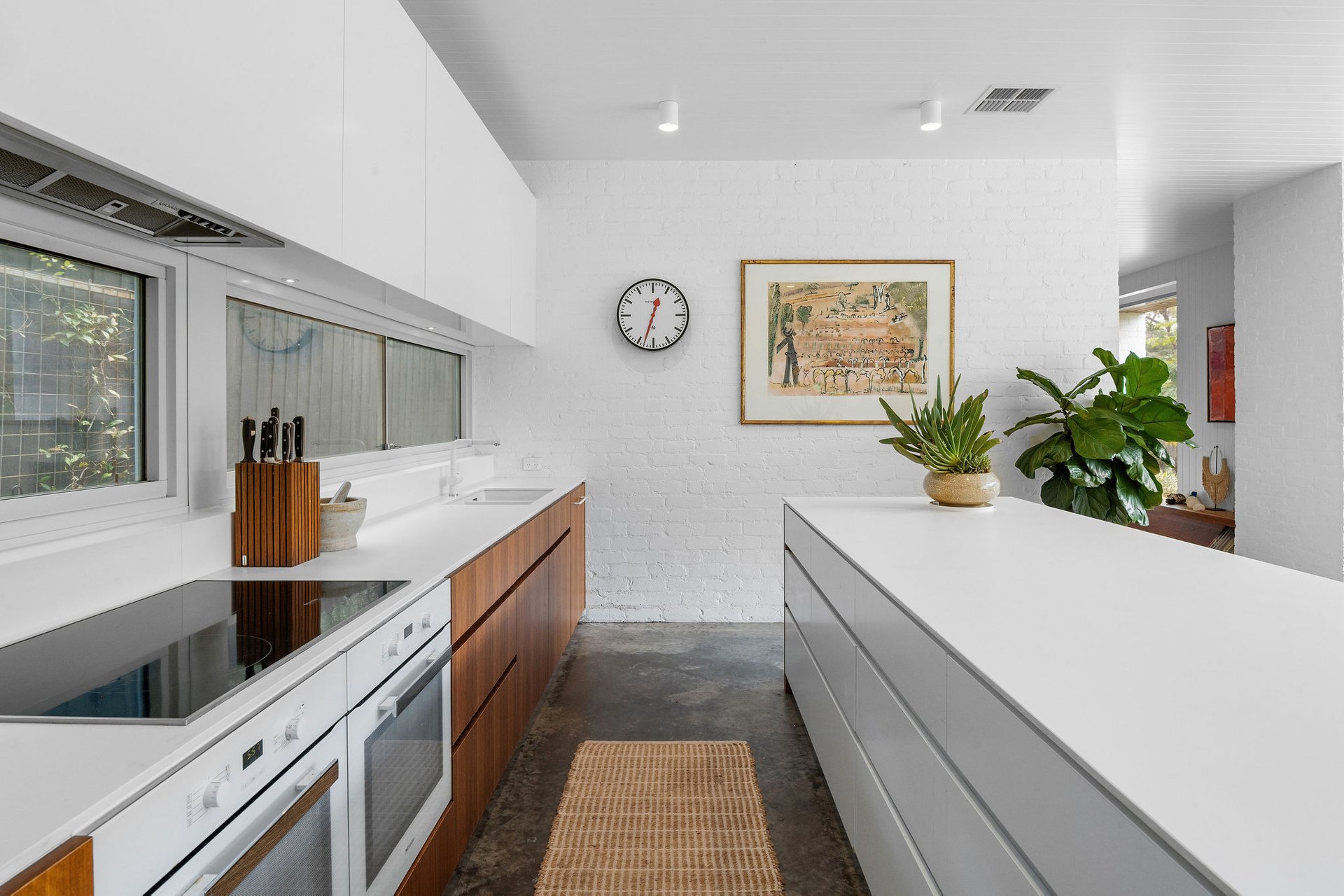 Contact Agent image 3