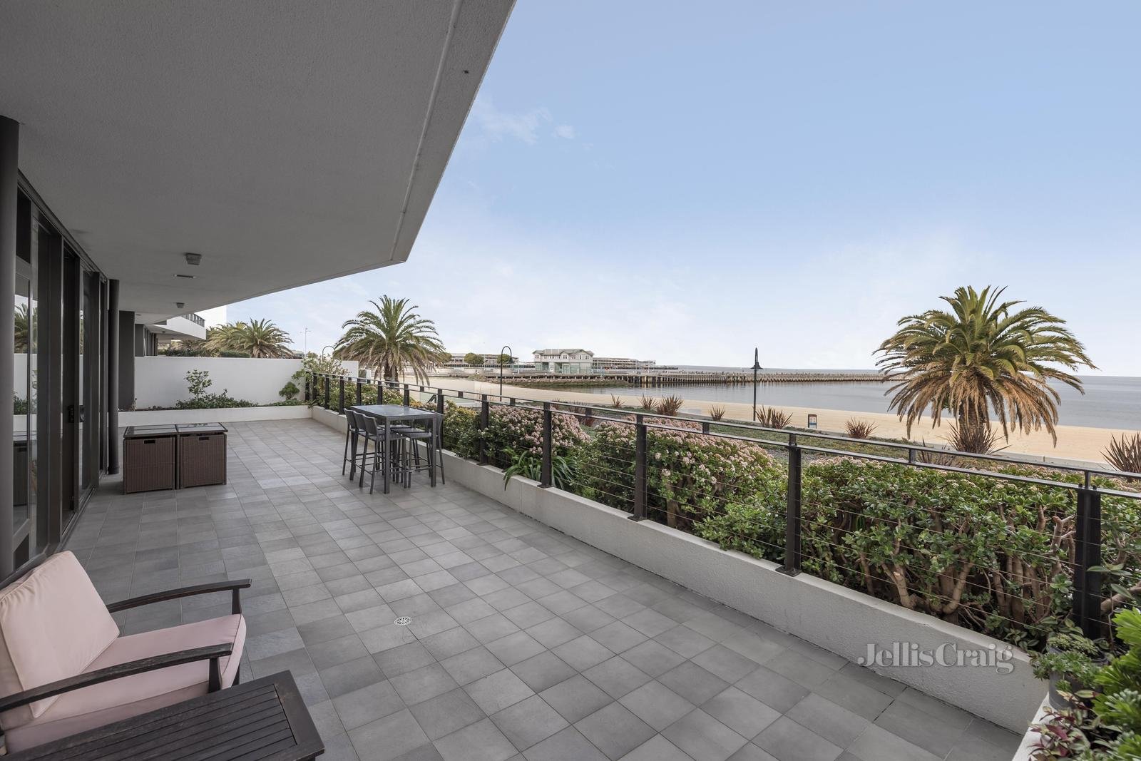 T02/155 Beach Street, Port Melbourne image 5