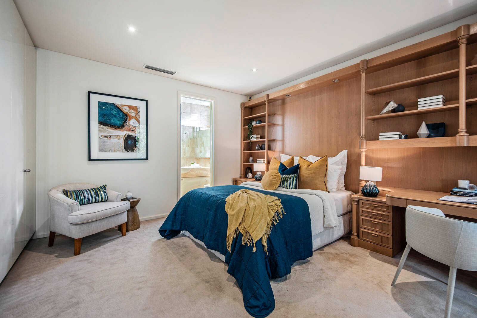 Property Gallery Thumbnail 8