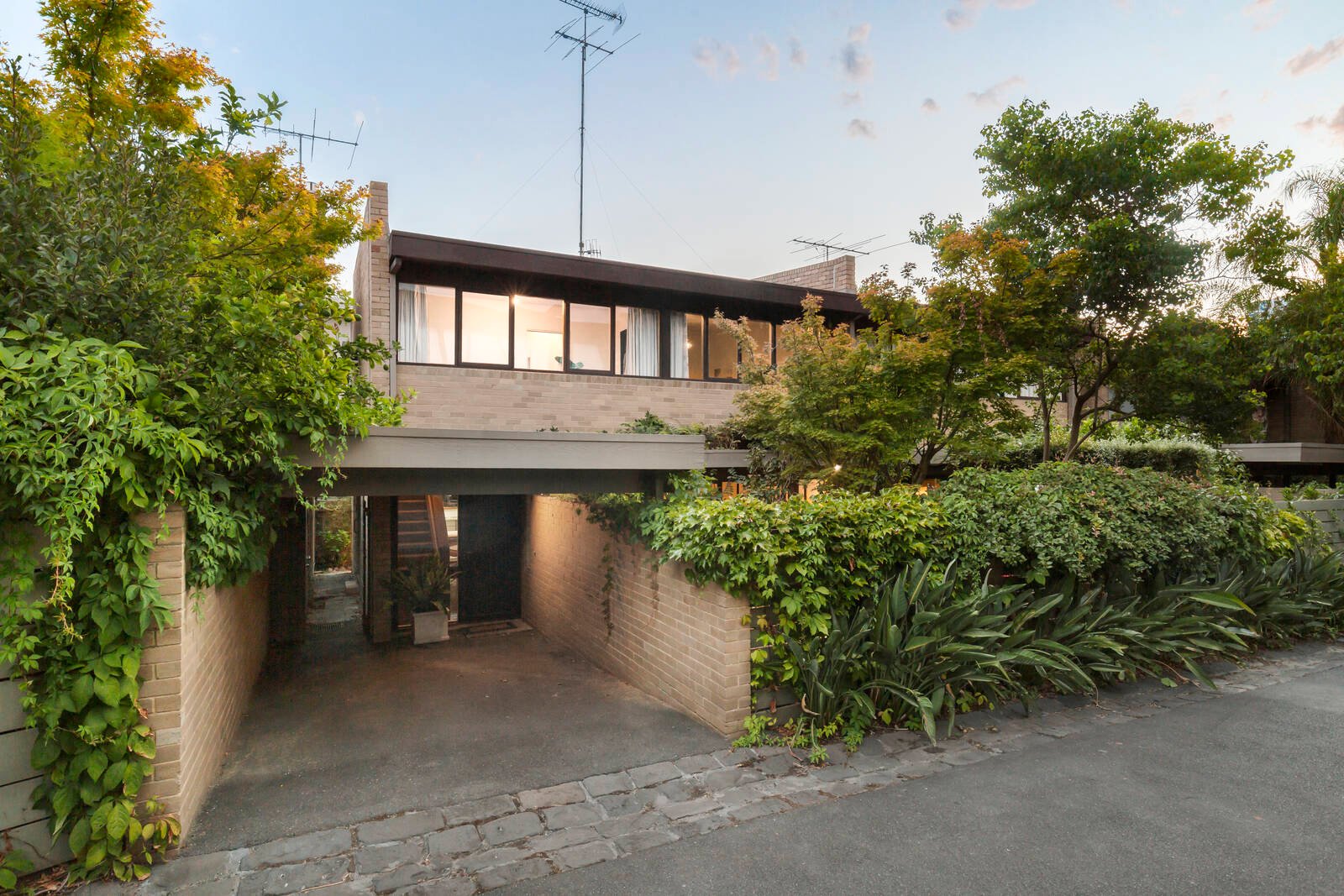 Property Gallery - Main Image