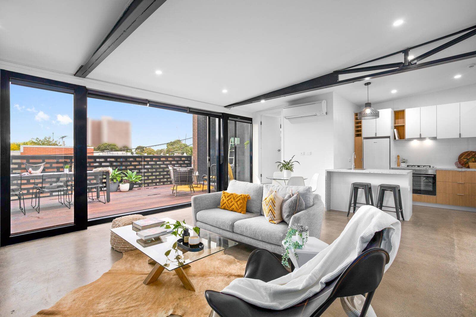 Property Gallery - Main Image