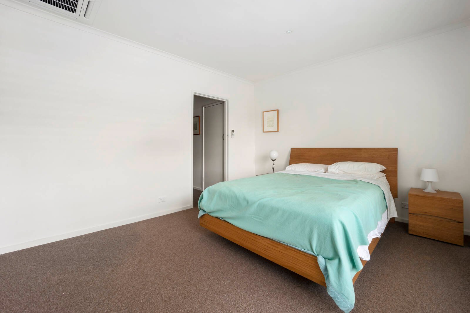 Property Gallery Thumbnail 7