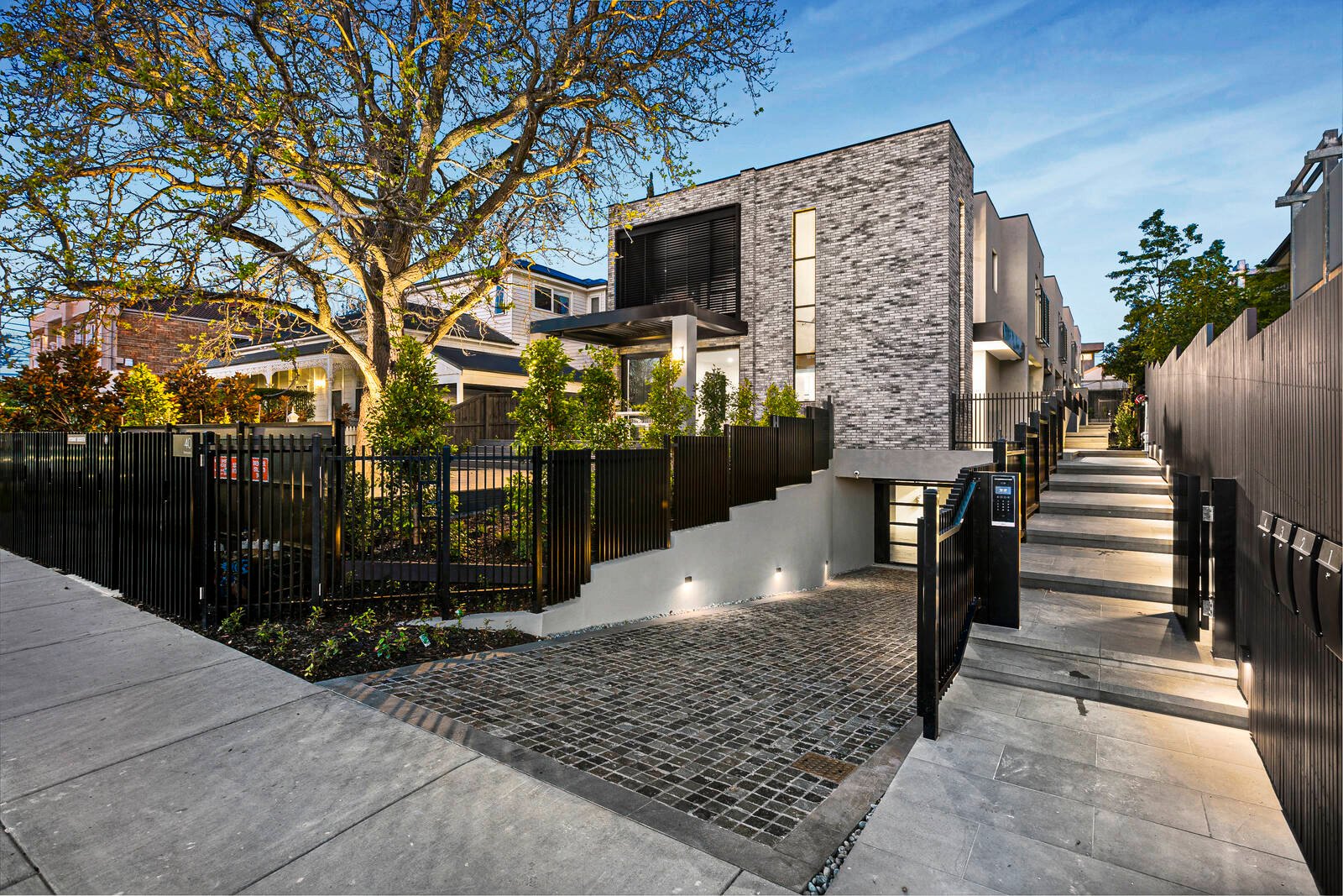Property Gallery - Main Image