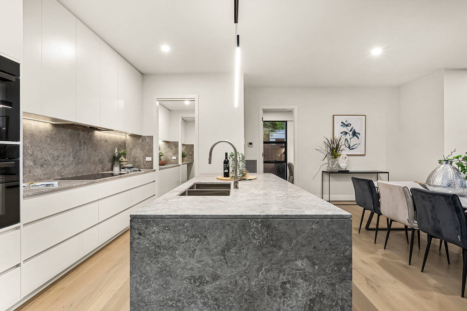 Property Gallery Thumbnail 5