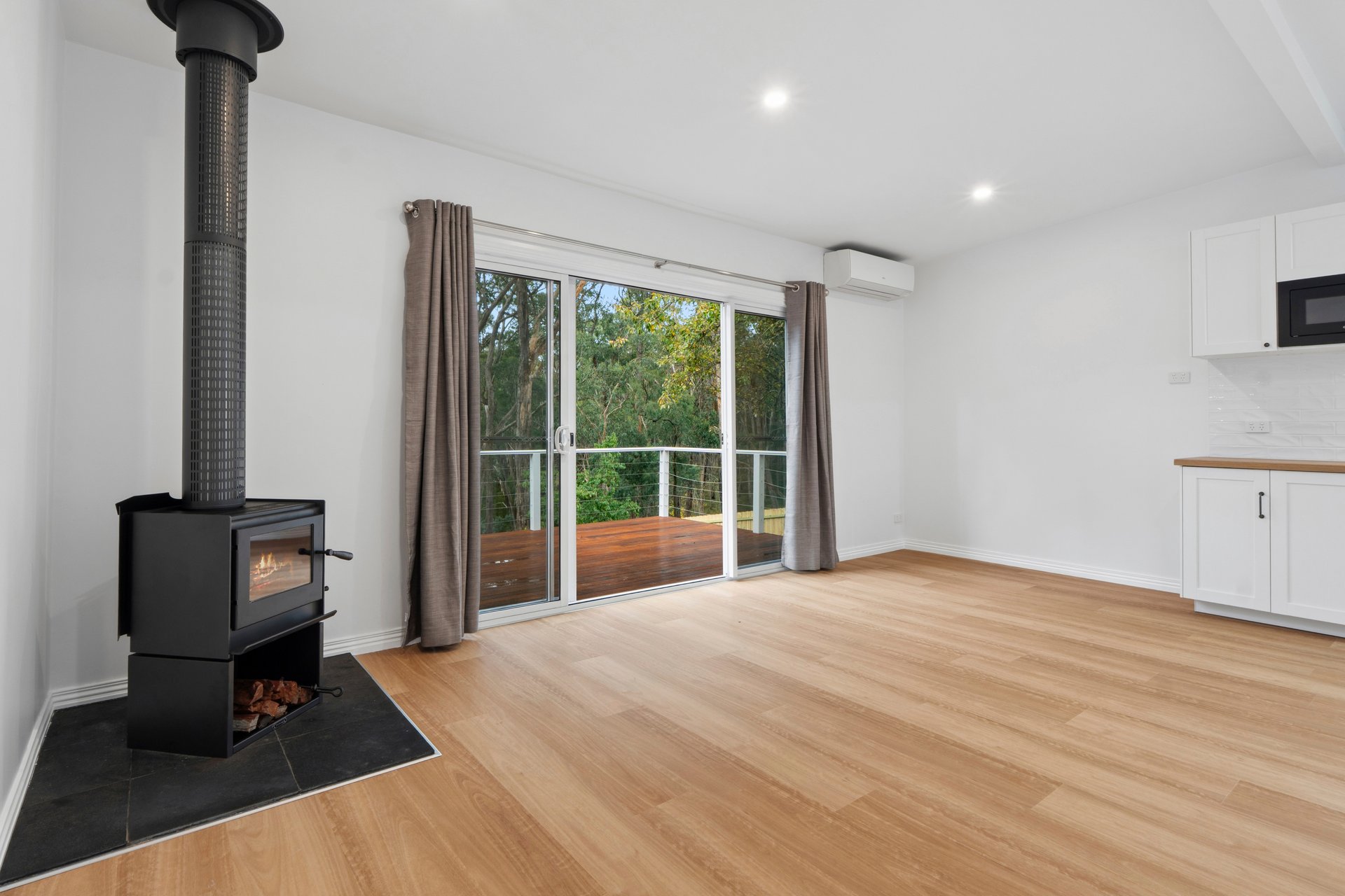 The Studio/39 Hepburn Road, Daylesford image 2