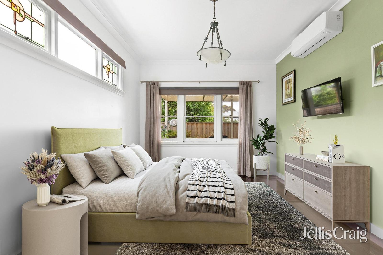 Contact Agent image 11