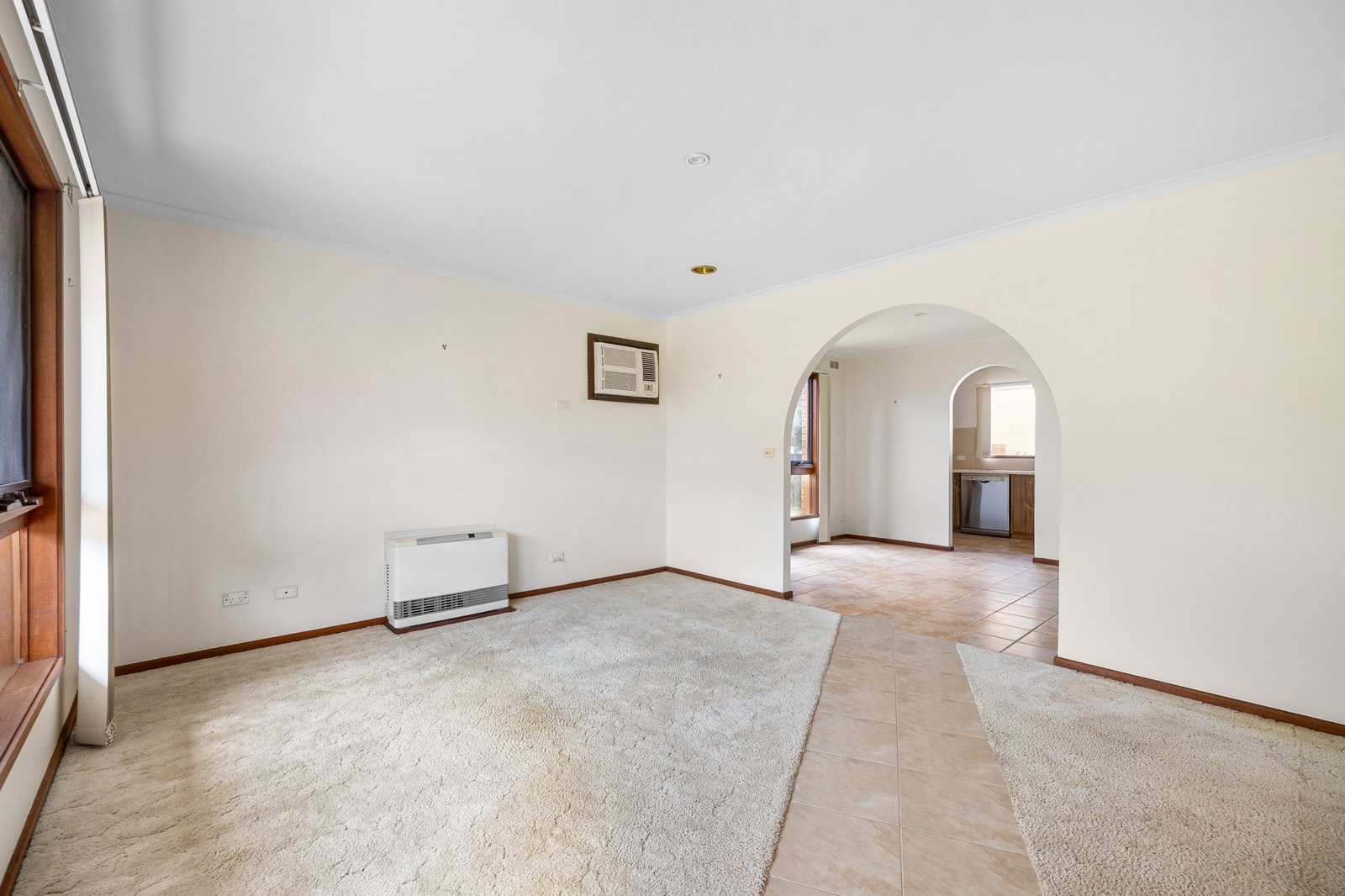Property Gallery Thumbnail 8