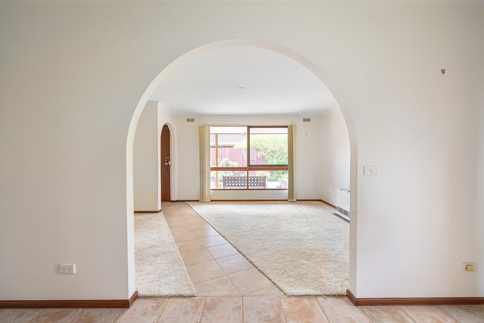 Property Gallery Thumbnail 14