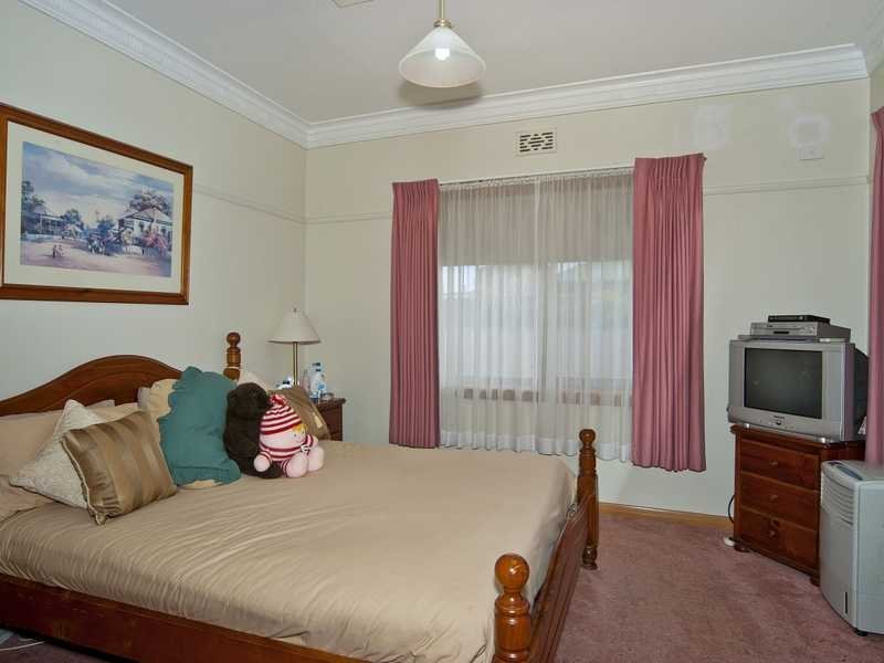 Unit 1,27 Charlotte Avenue, Newcomb image 5