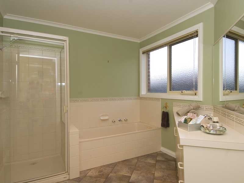 Unit 1,3 Carbery Court, Grovedale image 7