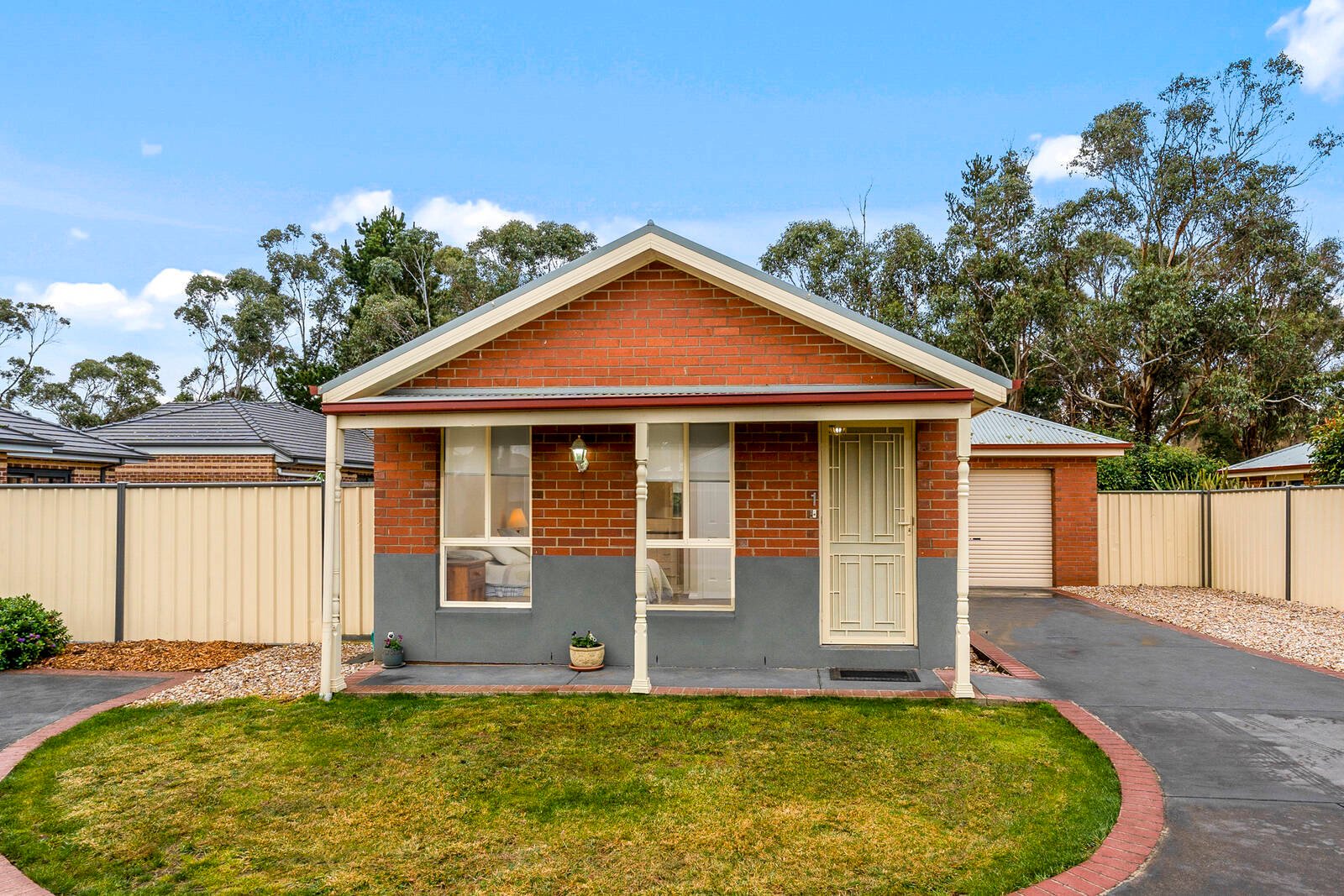 Property Gallery - Main Image